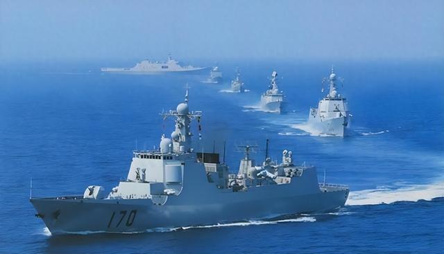 一声不吭造了7艘准航母	，美国才发现，原来真正对手已不是俄罗斯