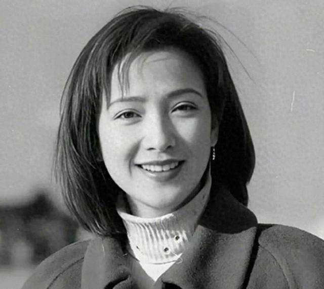 何晴告别仪式公布	，许亚军的态度道明一切，难怪她情愿为爱"做小"