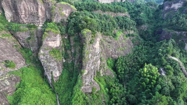 快乐牵着鼻子走！2025“龙虎天下绝”岩壁速降赛即将燃爆象鼻山！
