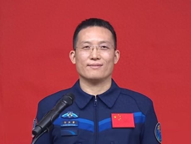 航天员张洪章，如果“特招入伍”，能授予什么军衔？