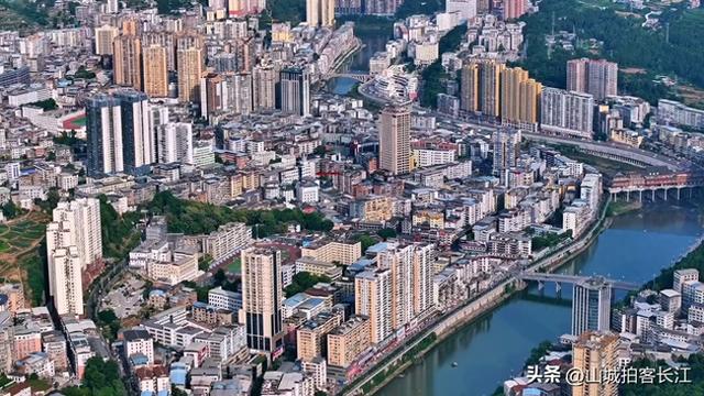 四川这个山区宝藏县，享有"一府三乡"美誉，奇景和美食皆难忘