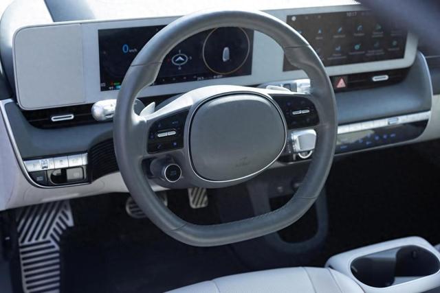 大车司机向年长8岁情人转账125万	，车载电话录下出轨细节！妻子起诉返还，二审判了