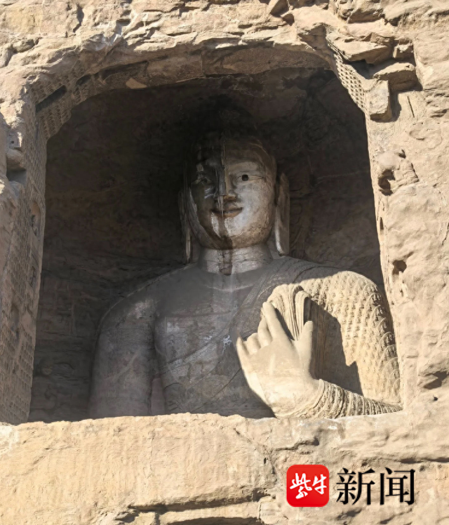 紫牛热点∣云冈石窟大佛“冻得流鼻涕”？景区：局部出现渗水现象，下周一起对第18窟封闭管理