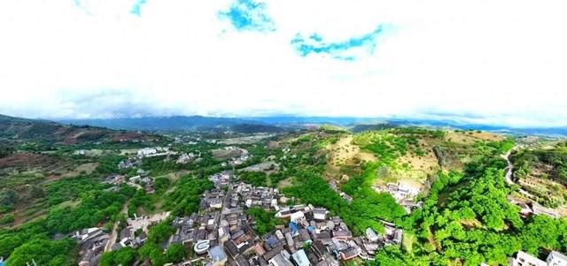 生活里的永平味道｜五一探秘博南古道上的花桥村：在古梅与石板路间“睡个好觉”