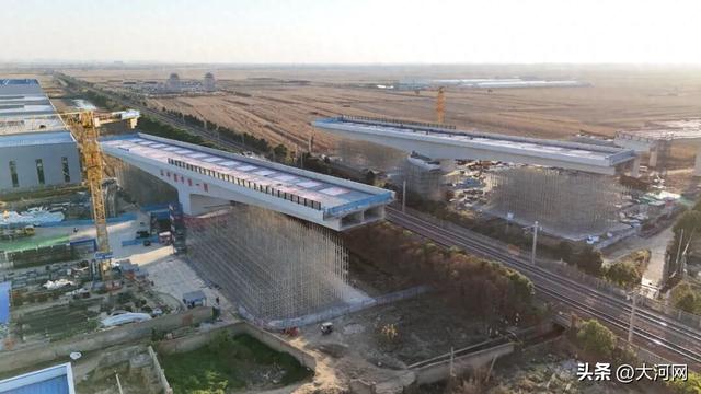 施工网络优化（许昌绕城高速公路上跨京广铁路桥转体施工顺利完成）