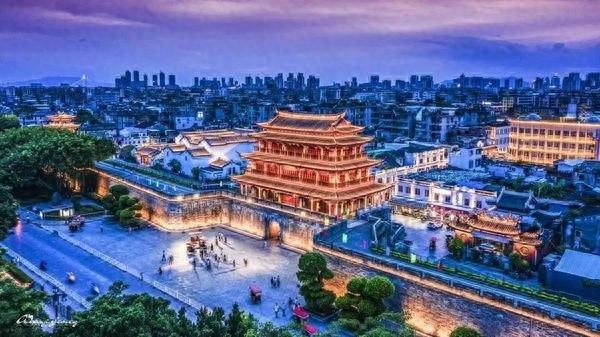 “跟着美食去旅行”十二条主题线路