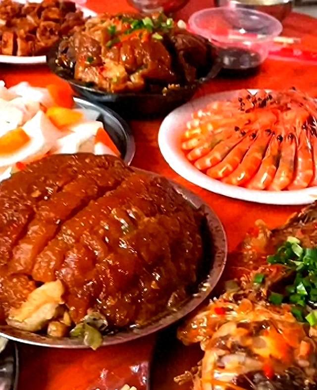 去广西喝了16次喜酒，我发现喜桌上必有这4道菜！广西人特别喜欢