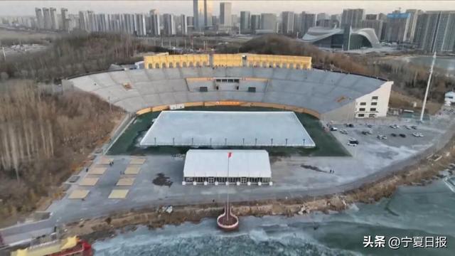 银川上新！“览山落日冰场”试运营