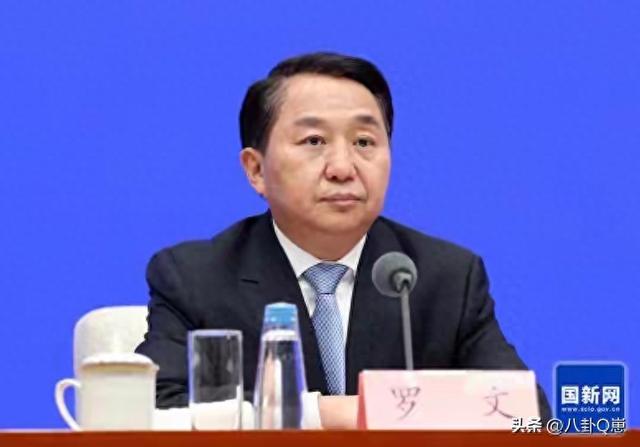 央视终于出手，国务院点名封杀，这些坑老百姓的大网红，属实活该