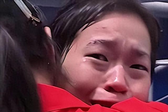 树大招风！全红婵带伤赴新疆滑雪	，恶心一幕发生，樊振东说对了