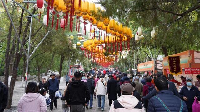 第42届千佛山“九月九”重阳山会开幕