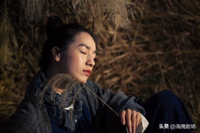 美女走过光游戏攻略（四段式两性关系从相识到陪伴）