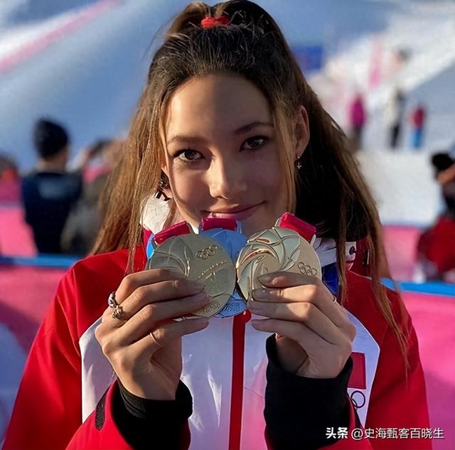 国籍争议不到1年，人民日报公开点名谷爱凌，邓亚萍的话有人信了