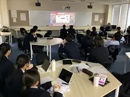 请输入图片描述 请输入图片描述