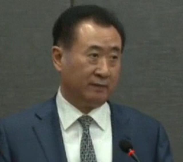 风流成性改不掉？71岁王健林即将开庭	，王思聪仍在高消区潇洒挥霍