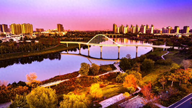 图说遂平：丹霞碧水缤纷色 层林尽染锦绣图