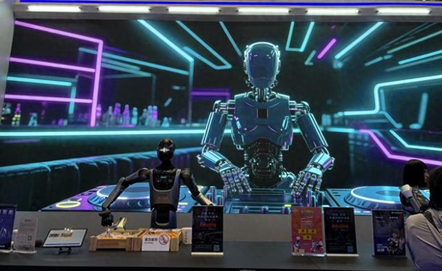 人形机器人“练级”：现在已是什么段位？如何突破“GPT时刻”