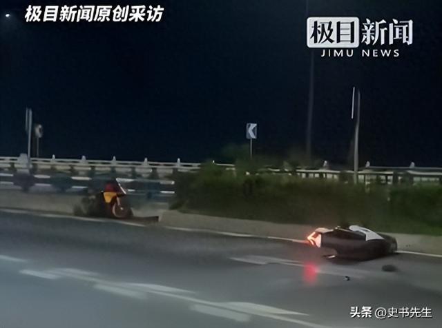 重庆摩托飙车2人死亡，现场惨烈，女子挂护栏，目击者称早有预兆