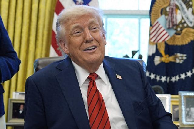 谈崩了！7国增兵格陵兰岛，美国轻飘飘的2句话	，让丹麦和冰岛冒汗