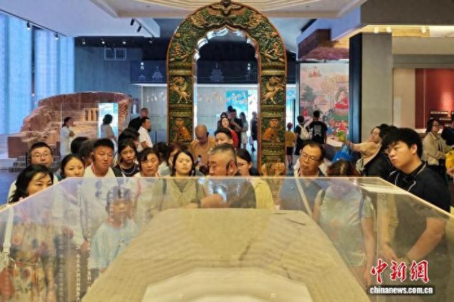 南京文博场馆迎来参观热潮