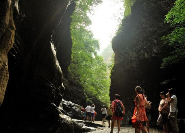 5年倒闭10家4A及以上景区！热门景区，为什么没人去了？