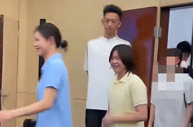 18岁全红婵再破天花板，这一次，她让陈若琳和整个泳坛“沉默”了