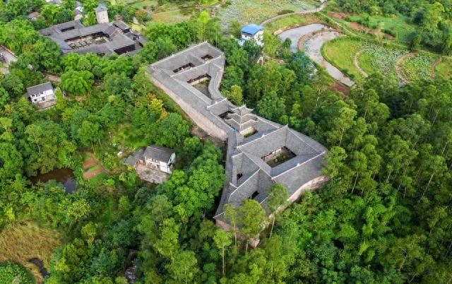 接上 第二章：雄关漫道——川东锁钥的历史回响