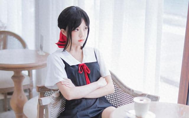 夸女孩漂亮的幽默句子（怎么幽默夸女生漂亮别只会说 你真美）