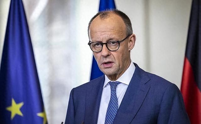 北约历史性一幕发生，77年来首次	，德国总理决定：马上带人去中国