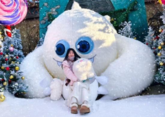 “企鹅赛跑”亮相“尔滨” 哈尔滨波塞冬“冰雪童话季”再添文旅新场景