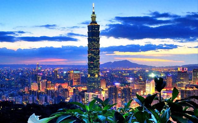 法媒：如果美军敢介入台海，中国1300枚导弹，将摧毁40亿美元资产
