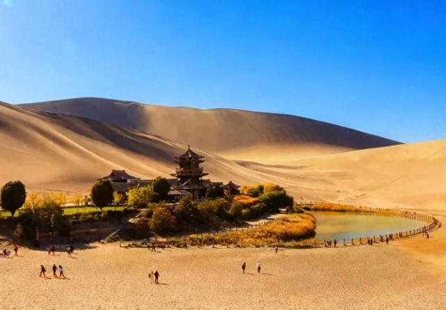 文旅探秘 | 谁懂啊！敦煌的沙海藏珍，才是丝路顶流