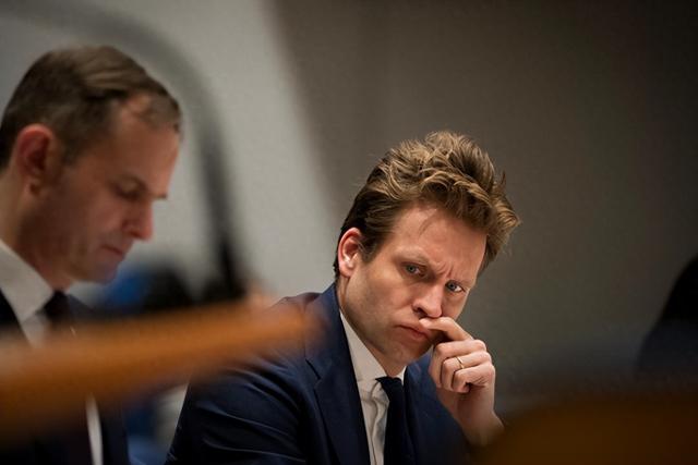 荷兰代表在北京两轮谈判后，当初嚣张跋扈的样子，现在一点都不剩