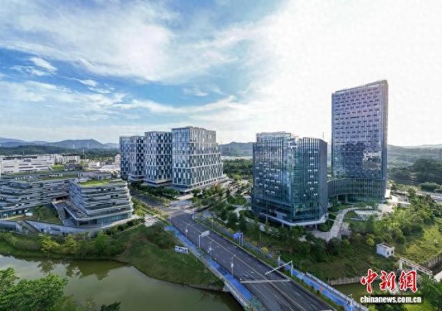 欧美同学会海归小镇（广州·生物医药）揭牌