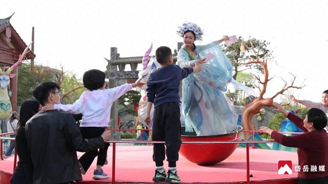 泰山石敢当景区2026花朝节浪漫启幕