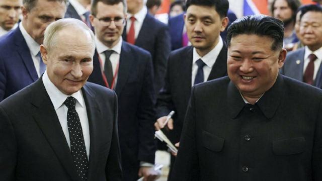 26国领导人出席阅兵，时隔6年金将军再访华，中国回应信息量很大