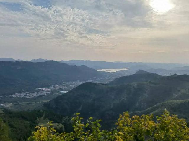跟着短视频去爬山？已老实