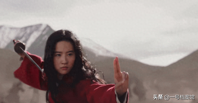 开眼了，美籍的刘亦菲被中国外交部公开点赞，她是真正的中华儿女