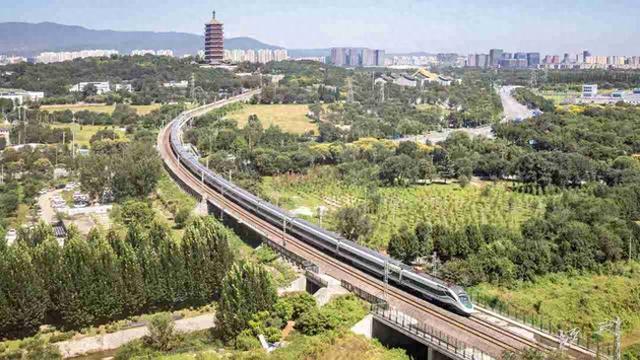京城拍客今日精选｜十月风光好 秋染永定楼