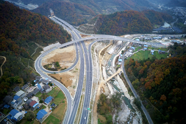 九绵高速国庆 “解锁” 新速度：成都 3 小时到唐家河，川西北 4 日自驾全指南