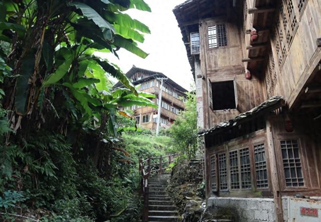 浙江有个未通公路的村落，隐居深山，原生态景色令人陶醉