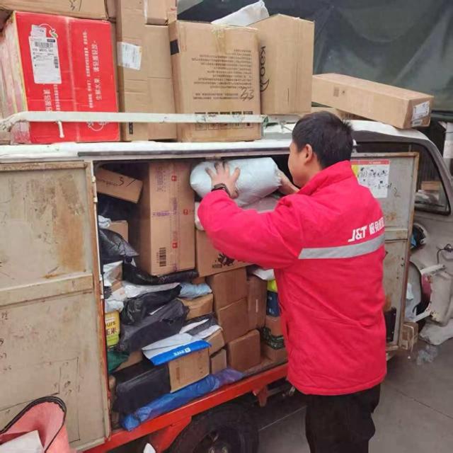“双11”快递旺季来了！今年末端派送为何更从容？