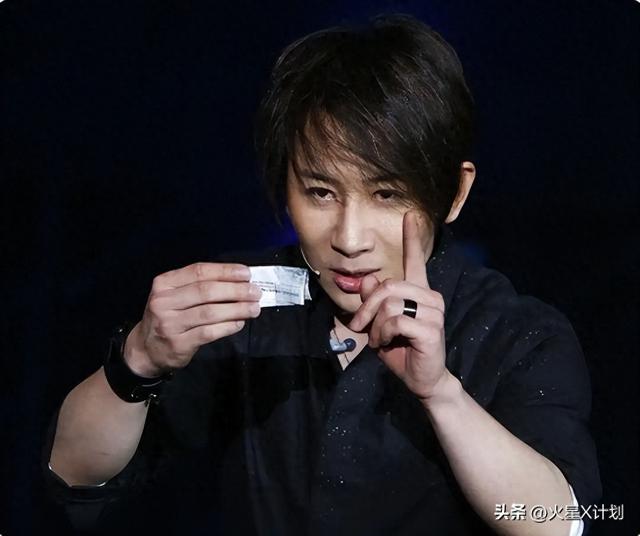 抗癌不到一年，刘谦近况曝光，“不良嗜好”已戒掉，憔悴到认不出