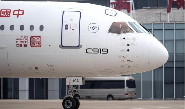 C919机头为何“打补丁”？波音和空客都没有！是我国专属设计吗？