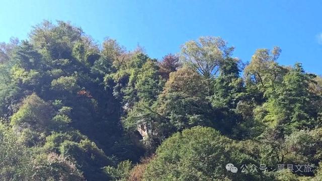 红河谷高山区：秋意浸染的人间仙境