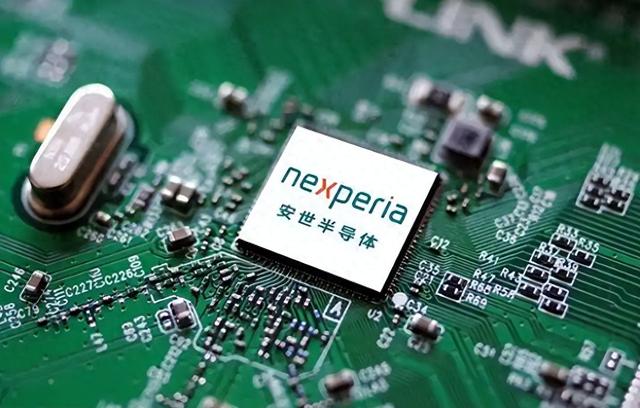 荷兰“蠢棋”断供晶圆，德国跟风换设备，中方反制戳中欧洲痛点