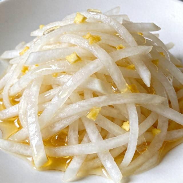 蔬菜里的化痰第一名	，每天吃一些，肺里积痰清空了，口气也清新