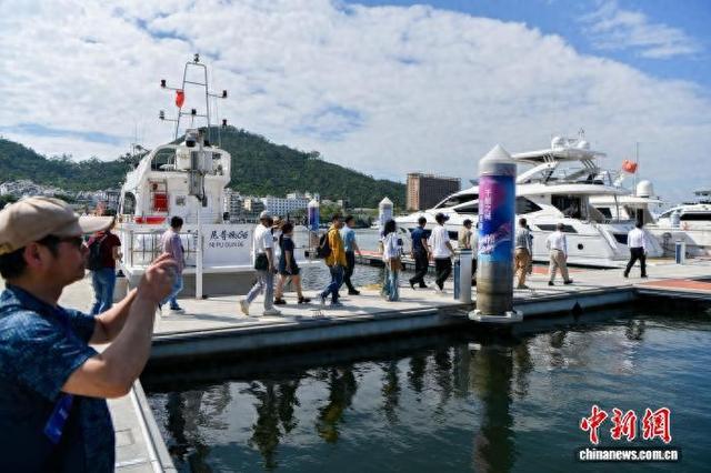 海外华媒海南行：“千艇之城”迈向“亚太游艇之都”
