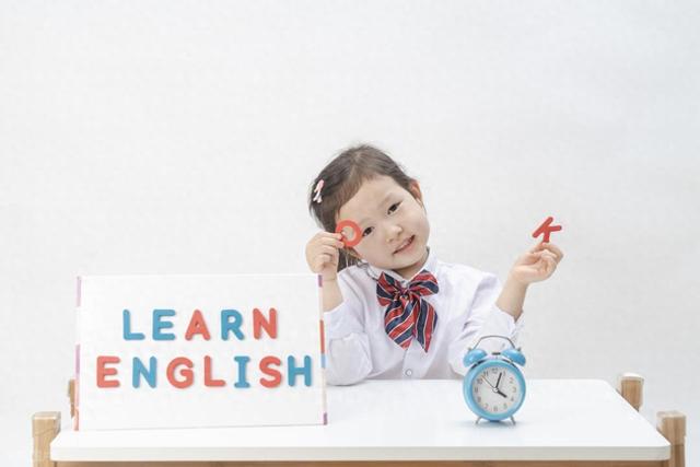 is,am,are的区别和用法（英语启蒙第一关一招搞定am is are）