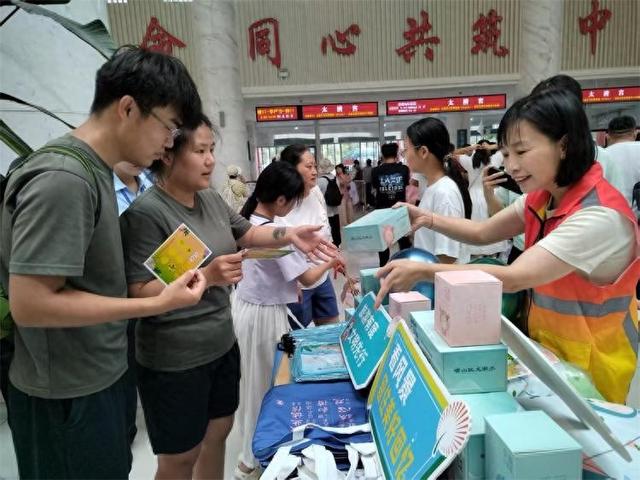 青岛市崂山区开展“畅游青岛 文明相伴” 活动  让文明旅游理念深入人心